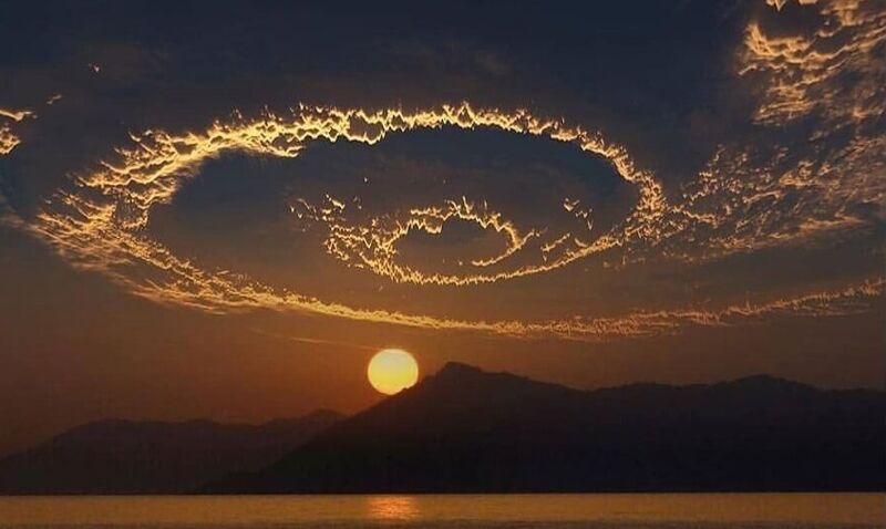 File:Cloud spiral.jpg