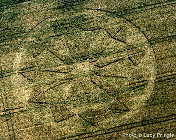 File:Dharma 11 Yatesbury, Wiltshire.jpg